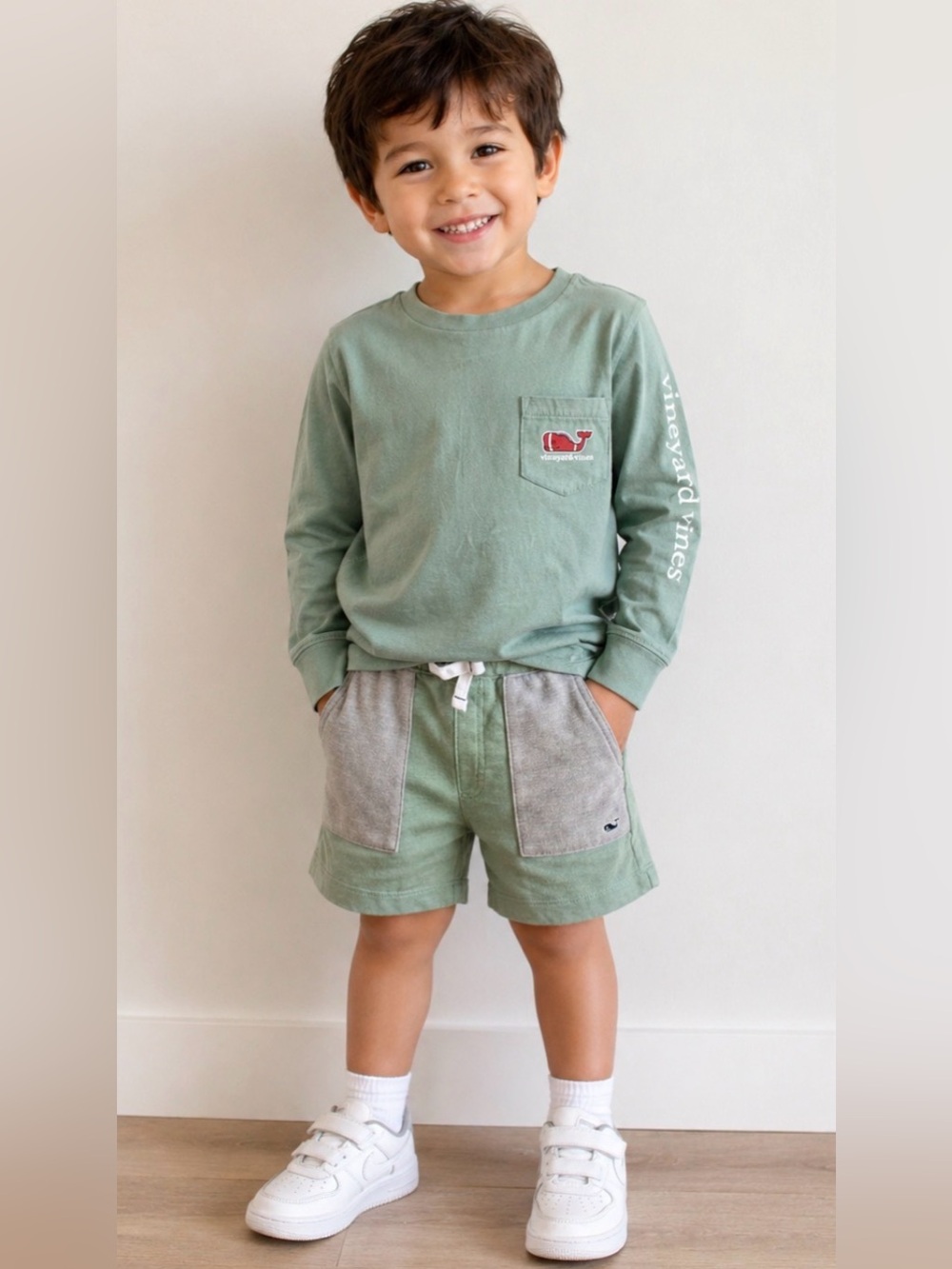 Vineyard Vines Kids Boys Long Sleeve Football T-Shirt w/Matching Shorts SZ 6/7